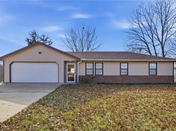 126 SE 240th Rd, Warrensburg, MO 64093