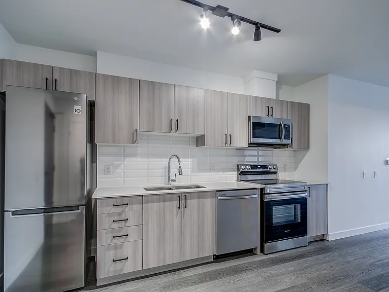 388 King St E #410 — Photo 20