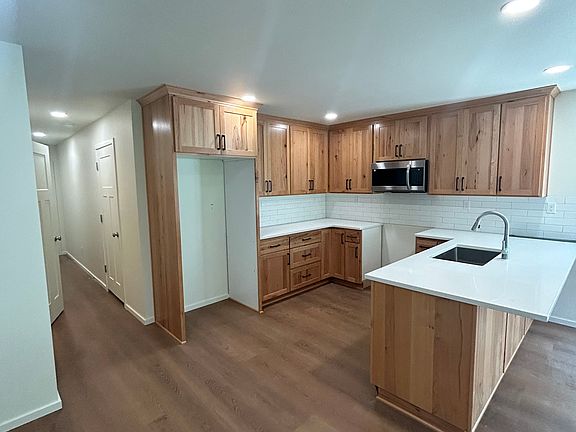 3rd image of 52471 SW 4th St