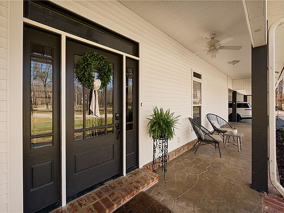 5th image of 59 Friar Tuck Rd