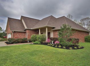 8515 Honeysuckle Dr, Collinsville, MS 39325