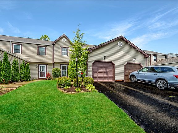 2nd image of 755 Sunset Cir