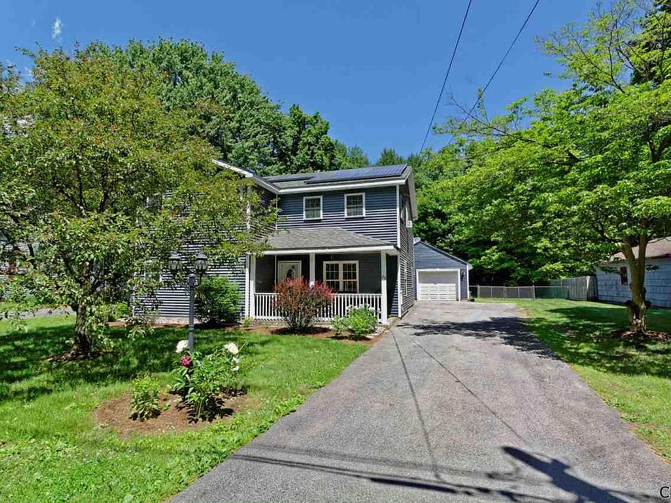 1st image of 25 Dennis Ave