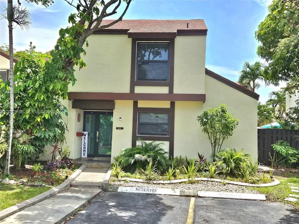 540 NW 99th Pl #540, Miami, FL 33172