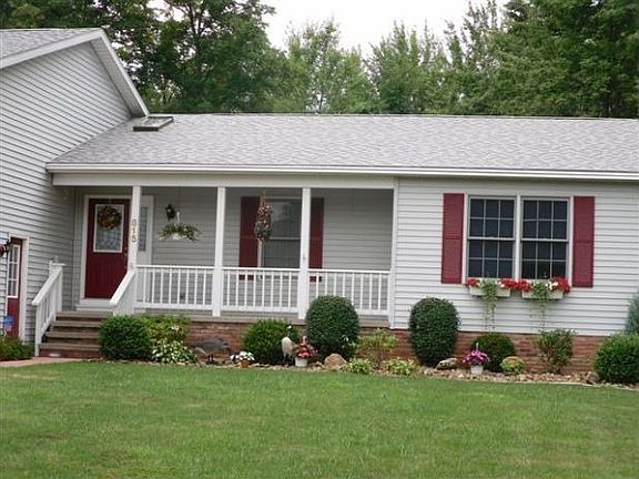 2nd image of 815 Meadowood Blvd