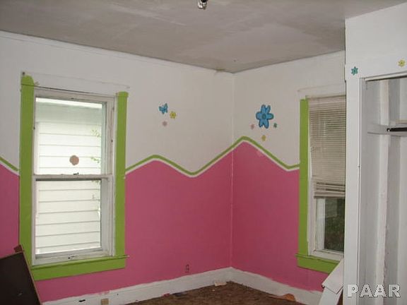 5th image of 721 E Kansas St