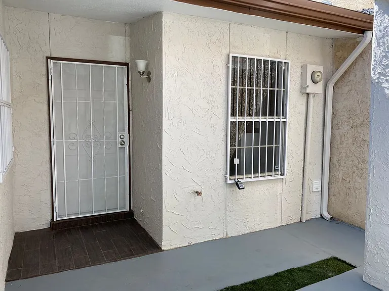 3109 Wayside St #B — Photo 2