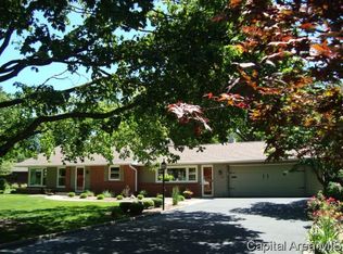 391 Fair Acres Dr, Galesburg, IL 61401