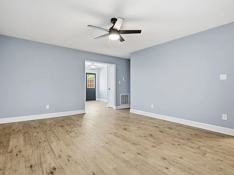 1022 Hillcrest Ave #1 — Photo 5