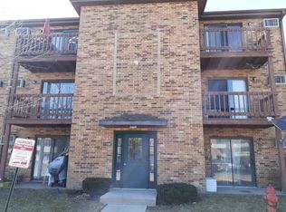 1332 N Geneva Dr UNIT 3B, Palatine, IL 60074