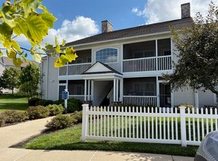 2692 S Knightsbridge Cir, Ann Arbor, MI 48105