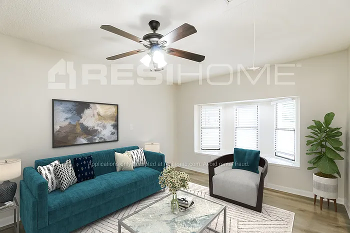 8154 Huntington Dr — Photo 5