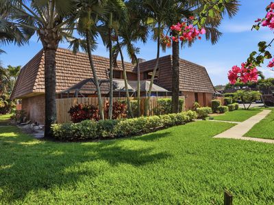 9 Atrium Circle #C, Atlantis, FL, 33462