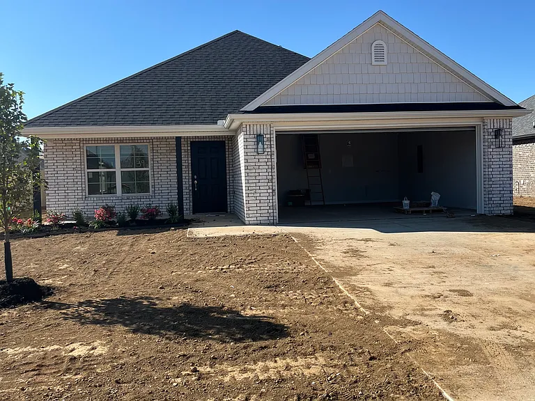 1109 Greendale Ave — Photo 1