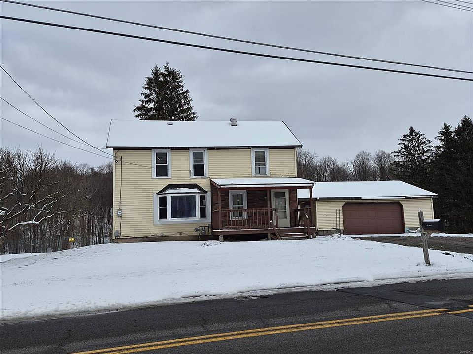 1st image of 136 Maple St