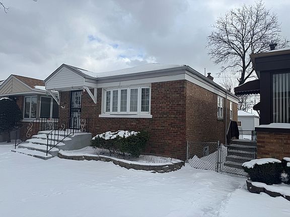 2nd image of 3313 W 84th St