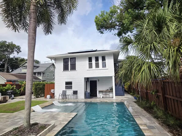 734 Grove St N #1/2, Saint Petersburg, FL 33701