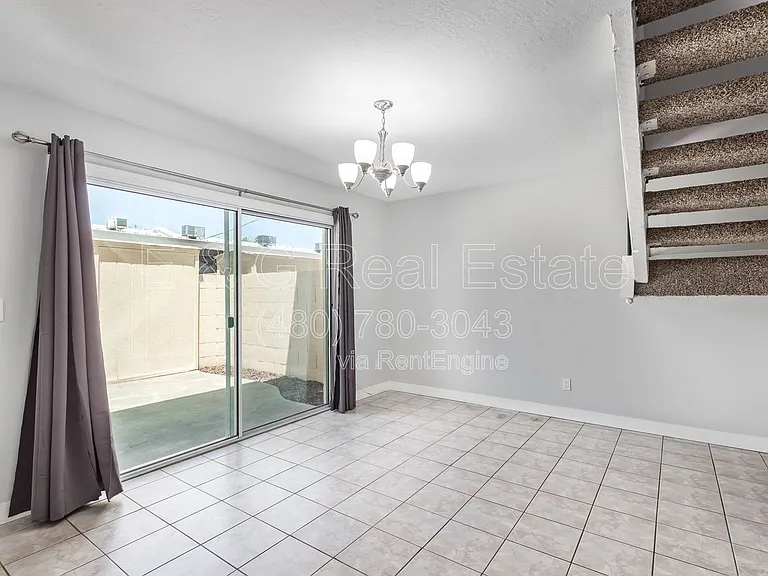 3905 S Mill Ave — Photo 5