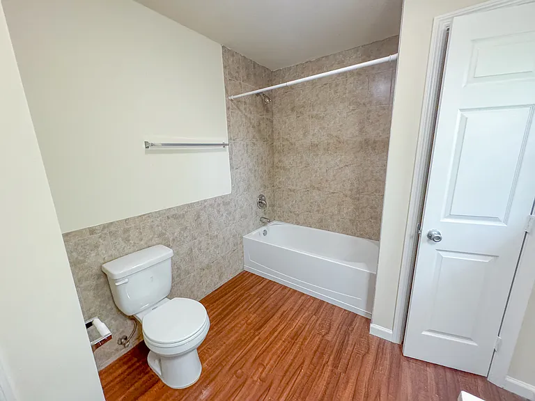 1665 Mayhew St — Photo 9