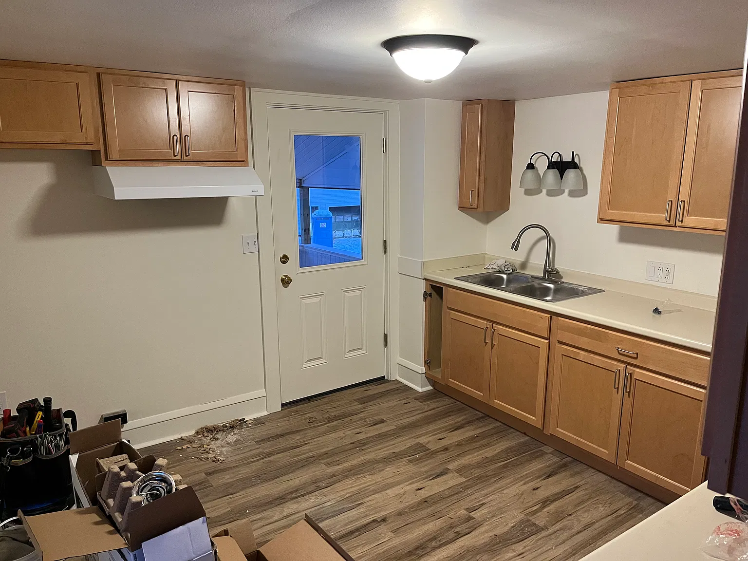 2 bed, 850 sqft, $1,900 — Photo 3