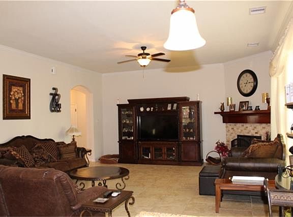5th image of 1602 Sahara Dr