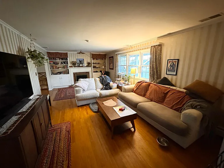17 Lennox Dr — Photo 6