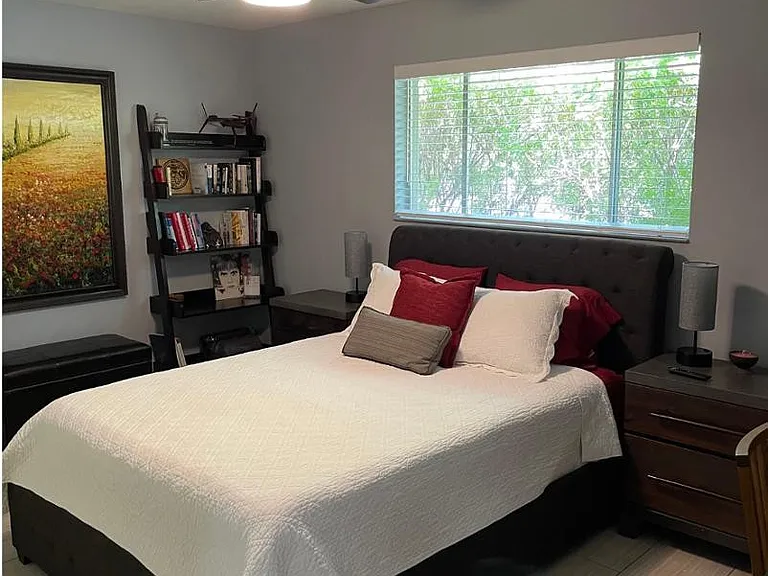 2820 N 56th Pl — Photo 9