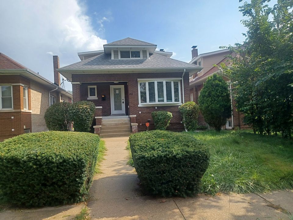1st image of 243 S 17th Ave