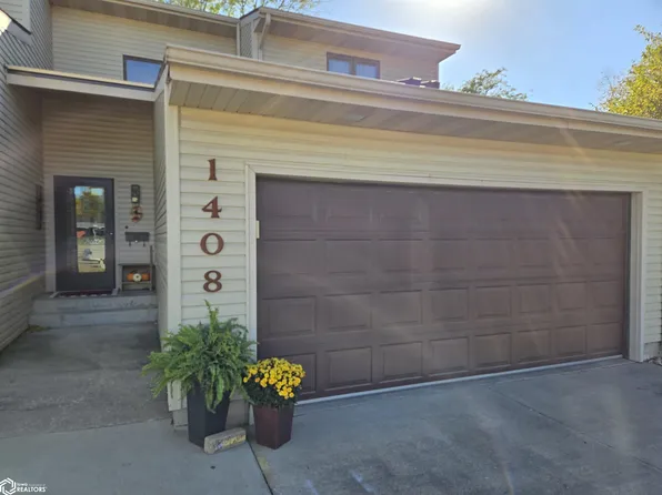 1408 Locust St, Webster City, IA 50595