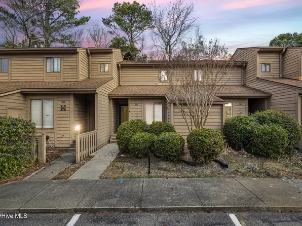 229 Saint Luke Court, Wilmington, NC 28409