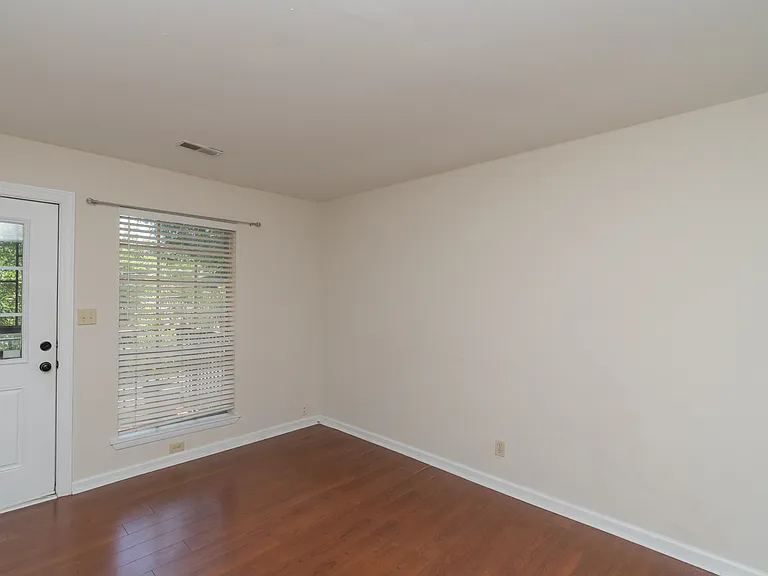 513 Central Ave #B — Photo 7