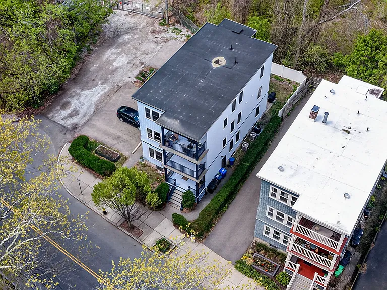 319 Forest Hills St #2 — Photo 35