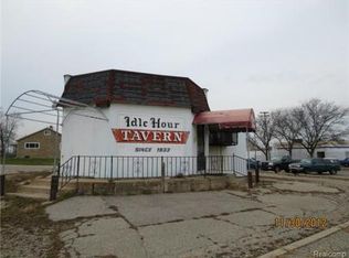 92 Ecorse Rd, Ypsilanti, MI 48198