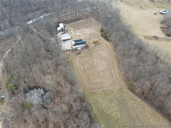 2nd image of 1789 N Peacock Hollow Road