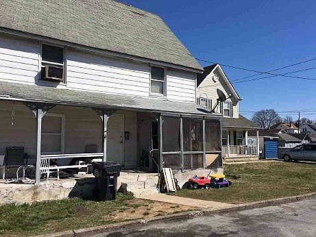 2nd image of 10 S Woodward Ave
