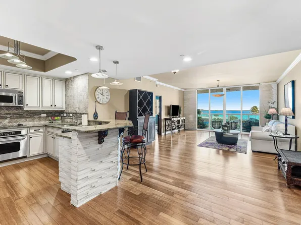 2650 Lake Shore Drive #401, Riviera Beach, FL 33404