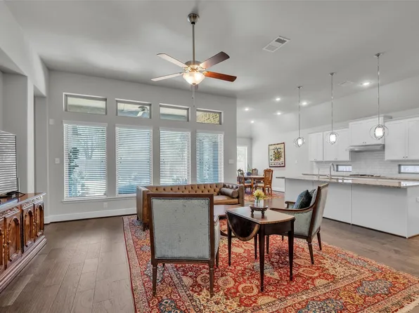 2627 Country Ln, Katy, TX 77493