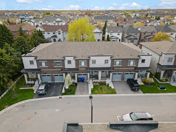 38 Longshore Way, Whitby, ON L1N 0M1