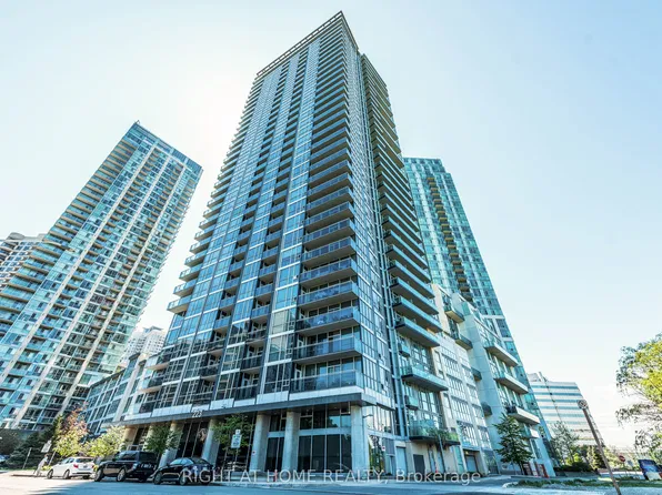 223 Webb Dr #2802, Mississauga, ON L5B 0E8