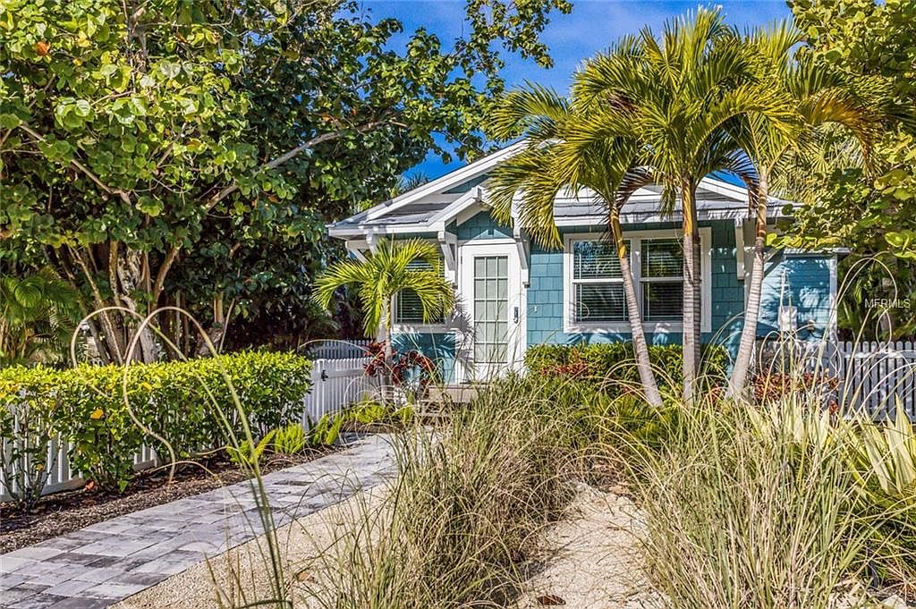 106 Willow Ave, Anna Maria, FL 34216 | Zillow