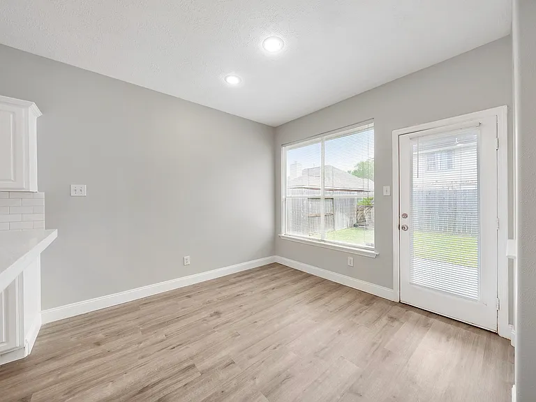 4414 Casey Cir — Photo 5