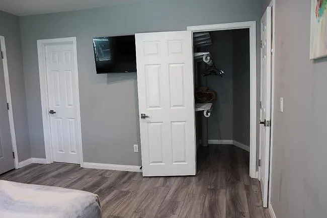 1415 Stearns Dr — Photo 22
