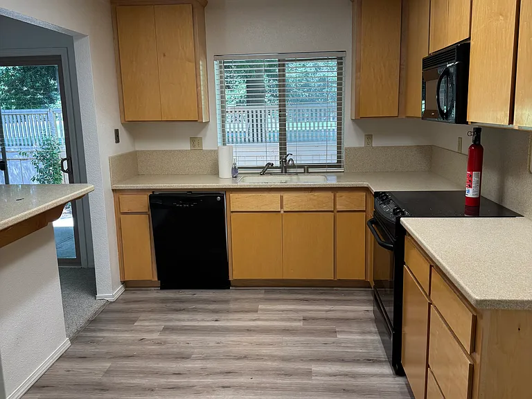3133 Swallows Nest Dr — Photo 5