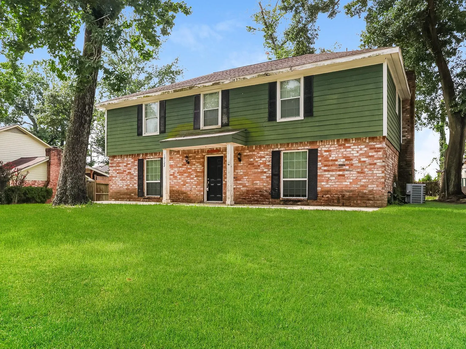 4 bed, 2.5 bath, 2679 sqft, $1,705 — Photo 2