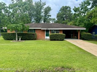 12371 Dedeaux Rd, Gulfport, MS 39503