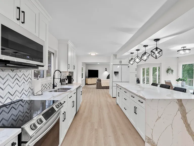 25 Hillside Dr — Photo 11