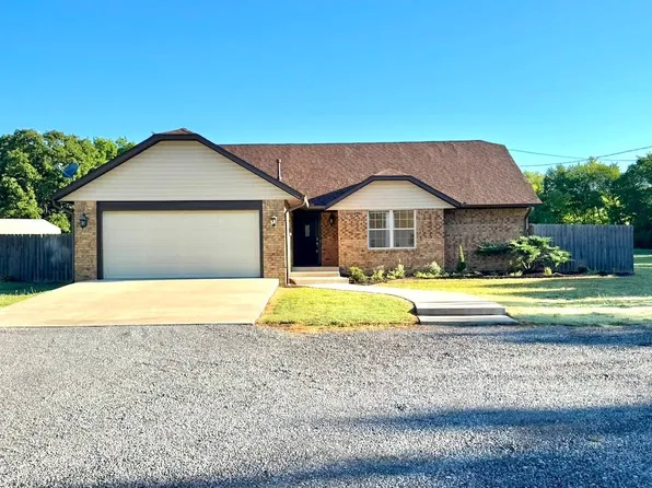 677 W Hereford Ln, McAlester, OK 74501