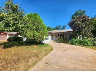 261 Redbud Ln, Tahlequah, OK 74464