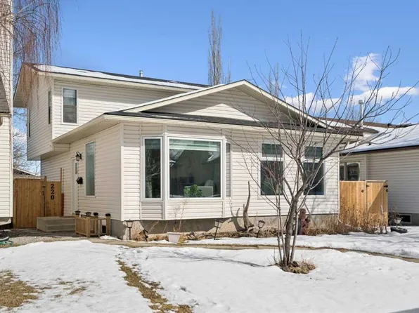 220 W Macewan Glen Pl NW, Calgary, AB T3K 2C8