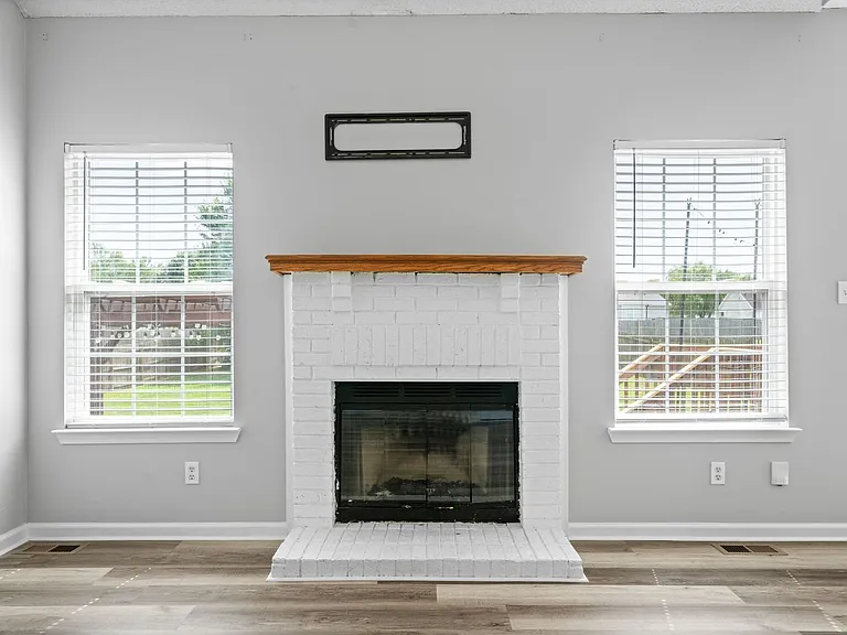 3439 Loon Dr — Photo 5